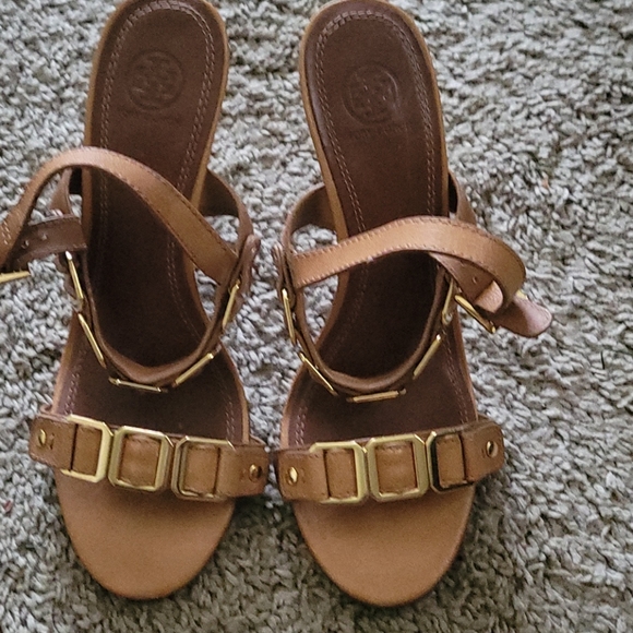 Shoes - Picture 3 of 3